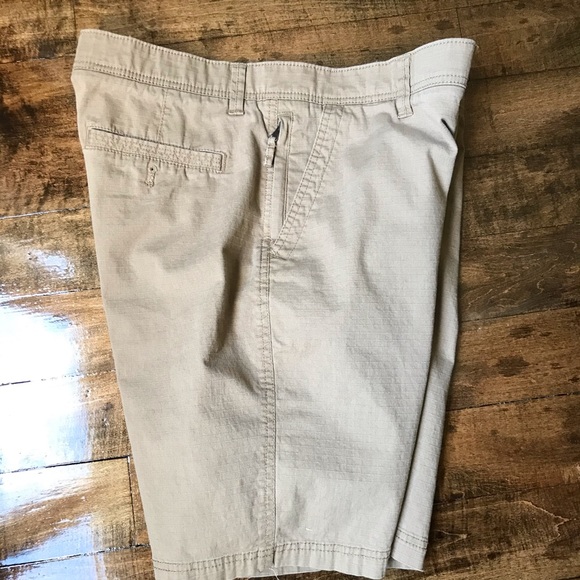 COPY - Men’s khaki shorts - Picture 3 of 3